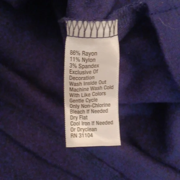 Crown & Ivy 3/4 sleeve top - Picture 5 of 5